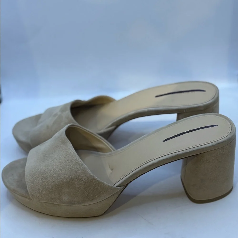 Veronica Beard Women’s‎ Size 12 Dali Block Heel Sandal Beige Suede